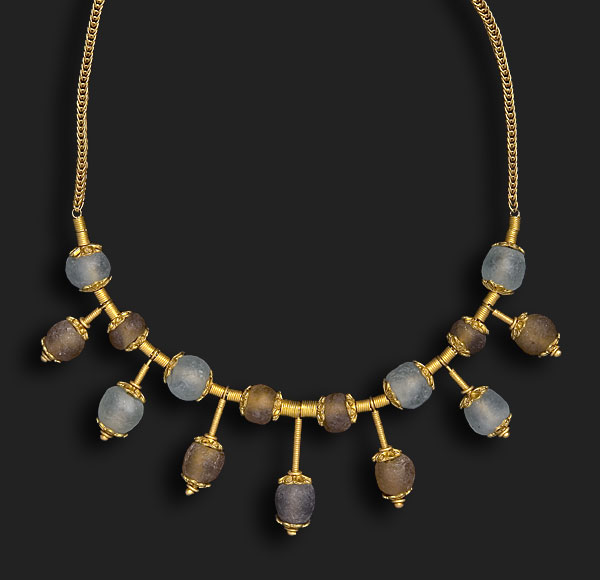 Jewel Akelo: Necklace Phurud